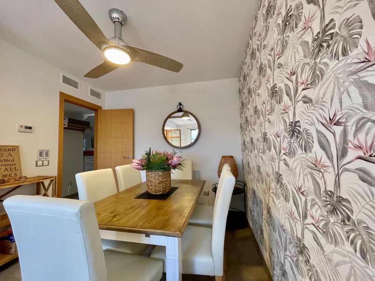 Modern 2-floor Penthouse With Sea Views - Sleeps 7 *